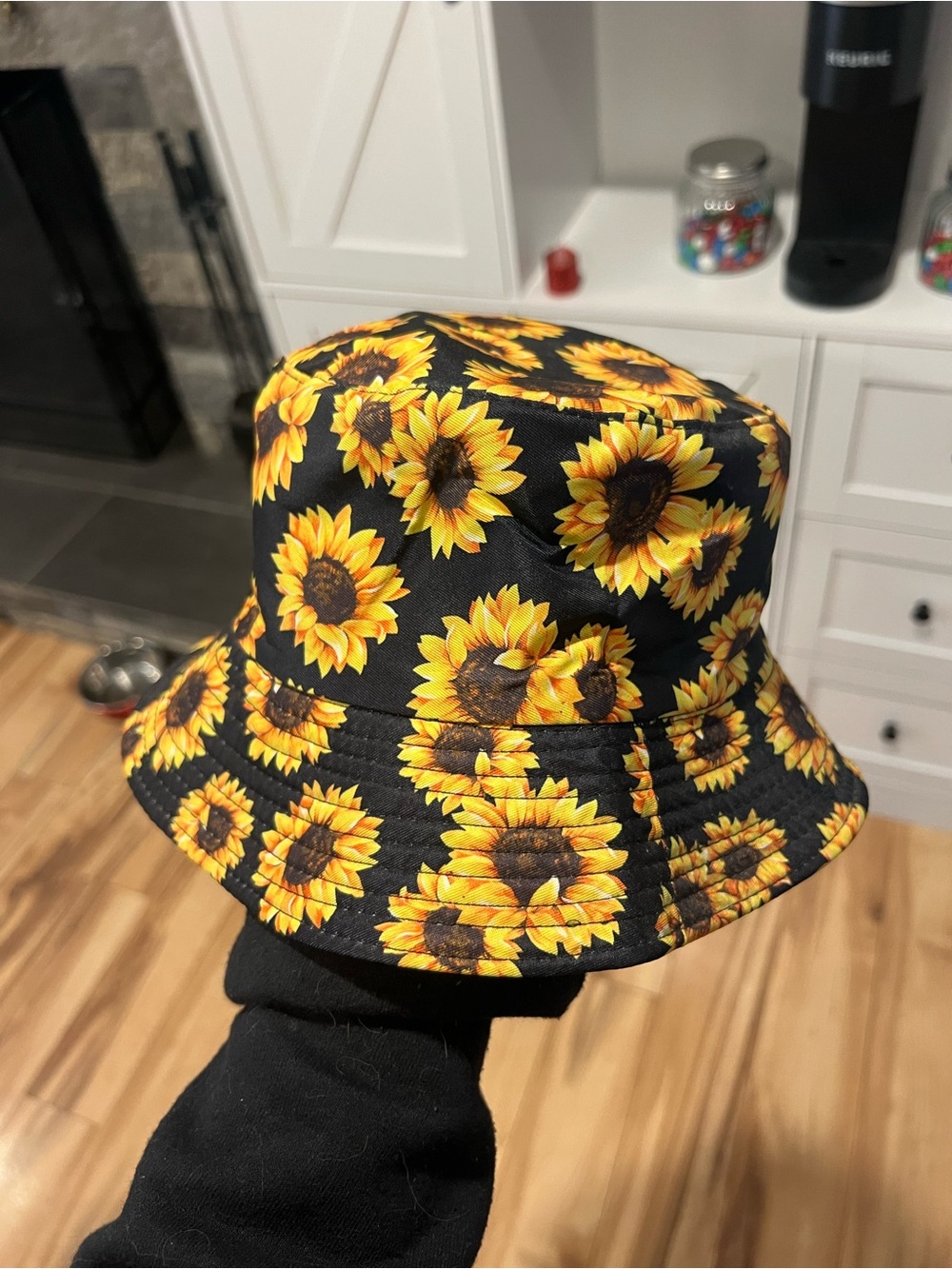 NWOT Sunflower Print Bucket Hat